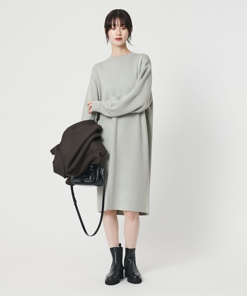 BEAUTY&YOUTH UNITED ARROWS（ビューティーアンドユースユナイテッドアローズ）の「【WEB限定 Wardrobe DAILY MINIMAL】コクーンニットワンピース ウォッシャブル（ワンピース・レディース・ダークグレー/ベージュ/ライム・FREE）」の13枚目の写真