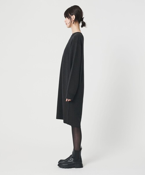 BEAUTY&YOUTH UNITED ARROWS（ビューティーアンドユースユナイテッドアローズ）の「【WEB限定 Wardrobe DAILY MINIMAL】コクーンニットワンピース ウォッシャブル（ワンピース・レディース・ダークグレー/ベージュ/ライム・FREE）」の17枚目の写真