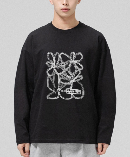 GRANFINNY(グランフィニ)の「ラインフラワーオーバーサイズロングスリーブ-ブラック(Tシャツ/カットソー・レディース・ブラック・MEDIUM/LARGE/X-LARGE)」の3枚目の写真