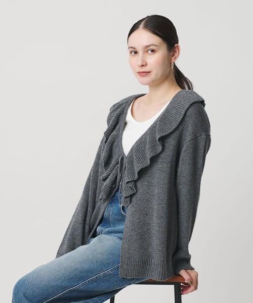 BEAUTY&YOUTH UNITED ARROWS(ビューティーアンドユースユナイテッドアローズ)の「ウールレーヨン ラッフルフリル ニットカーディガン(カーディガン/ボレロ・レディース・オフホワイト/ライラック/ダークグレー・FREE)」の9枚目の写真