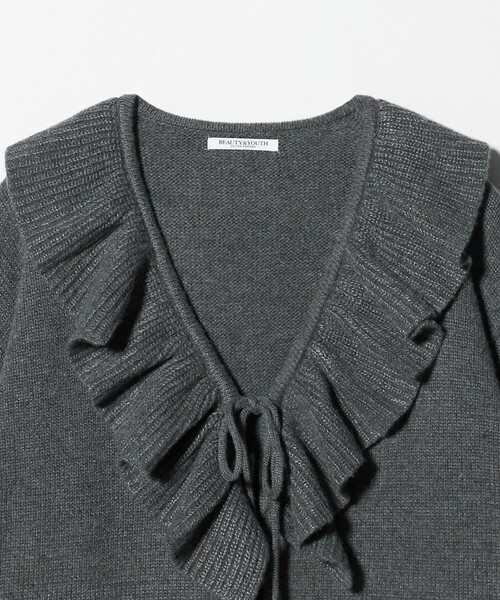 BEAUTY&YOUTH UNITED ARROWS(ビューティーアンドユースユナイテッドアローズ)の「ウールレーヨン ラッフルフリル ニットカーディガン(カーディガン/ボレロ・レディース・オフホワイト/ライラック/ダークグレー・FREE)」の16枚目の写真