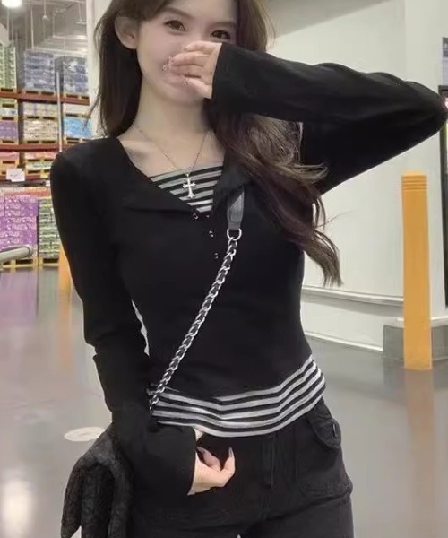 lilful(リルフル)の「【26年春夏新作】ボーダー柄 フェイクレイヤード ヘンリーネックロンT(Tシャツ/カットソー・レディース・ブラック・S/M)」の3枚目の写真