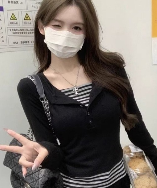 lilful(リルフル)の「【26年春夏新作】ボーダー柄 フェイクレイヤード ヘンリーネックロンT(Tシャツ/カットソー・レディース・ブラック・S/M)」の4枚目の写真