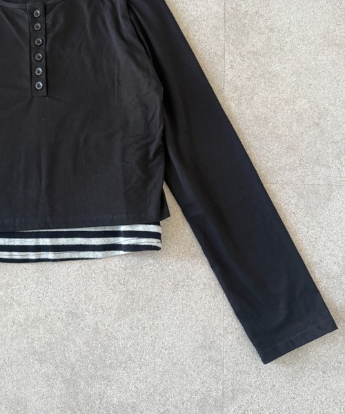 lilful(リルフル)の「【26年春夏新作】ボーダー柄 フェイクレイヤード ヘンリーネックロンT(Tシャツ/カットソー・レディース・ブラック・S/M)」の6枚目の写真