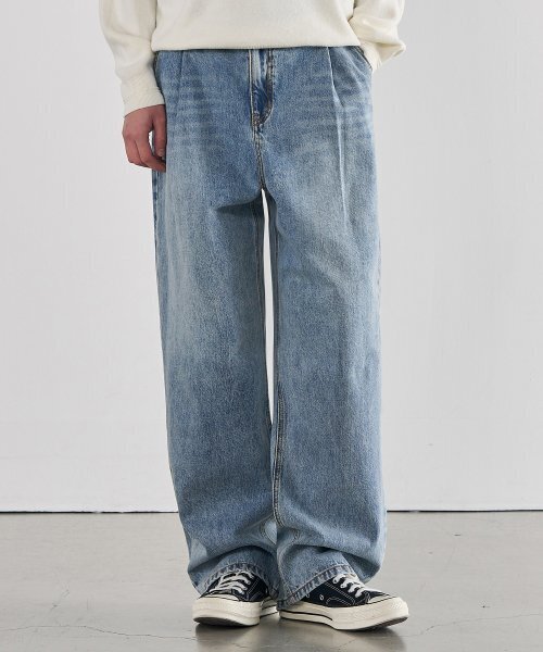 OURDAYZ（アワーデイズ）の「ワイドフィットデニムパンツ [WASHED LIGHT BLUE]（デニムパンツ・レディース・その他・MEDIUM/LARGE）」の2枚目の写真