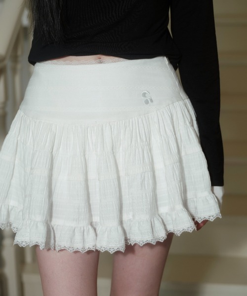 silent(and)（サイレントアンド）の「shirring frill mini skirt（スカート・レディース・ホワイト・MEDIUM）」の12枚目の写真