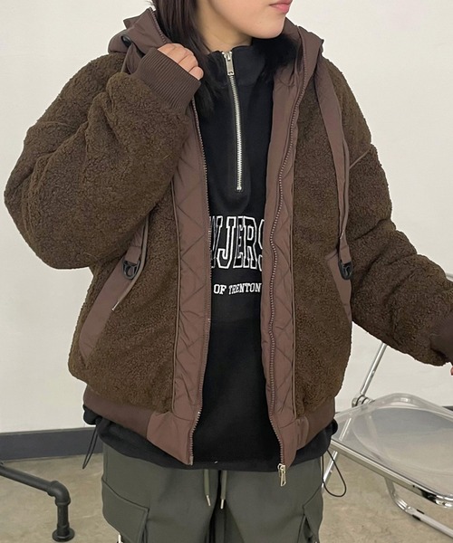 CRB(シーアールビー)の「キルト切替ボアフードブルゾン(ブルゾン・レディース・ブラック/ベージュ/ブラウン・F)」の7枚目の写真