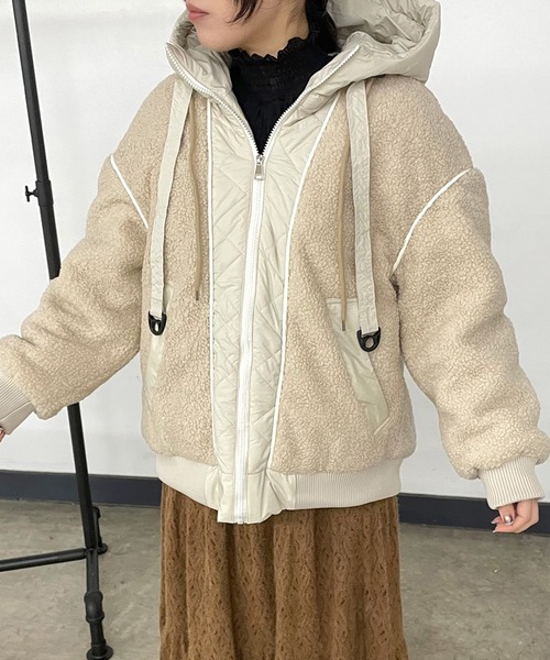 CRB(シーアールビー)の「キルト切替ボアフードブルゾン(ブルゾン・レディース・ブラック/ベージュ/ブラウン・F)」の20枚目の写真