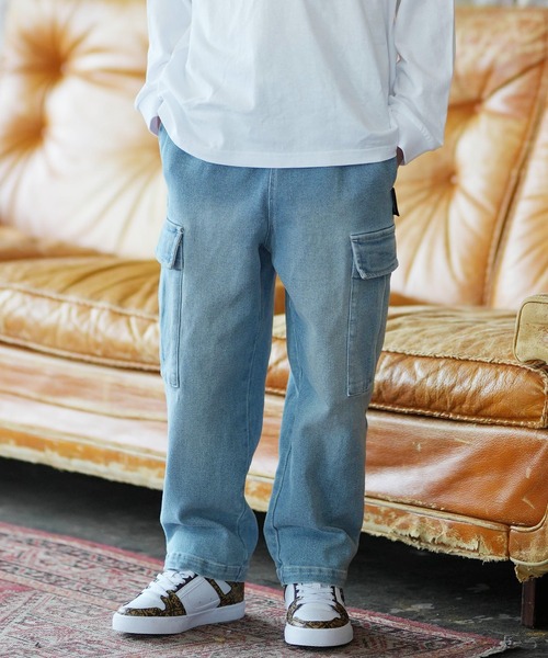 DC(ディーシー)の「DC/ディーシー 26 KD WIDE CARGO PANT キッズ ロンパン YPT261503(その他パンツ・キッズ・ライトブルー/ブラック/ブルー/ブラック系その他・130cm/140cm/150cm/160cm)」の1枚目の写真