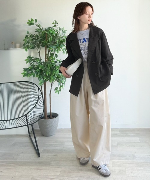 classicalelf(クラシカルエルフ)の「さらっと羽織る、立体の表情。サッカー素材ダブルテーラードジャケット(長袖)(テーラードジャケット・レディース・モカ/ブラック/アイボリー・LARGE/MEDIUM/X-LARGE/SMALL)」の18枚目の写真