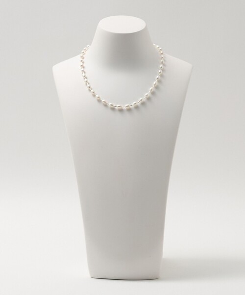 green label relaxing(グリーンレーベルリラクシング)の「<Kara Yoo>Mila ネックレス(リング・レディース・ホワイト・FREE)」の2枚目の写真