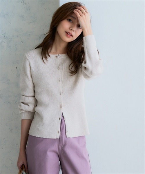 nissen（ニッセン）の「ムースタッチニット コンパクトクルーネックカーディガン（静電気防止・毛玉防止）＜大きいサイズ有＞（ニット/セーター・レディース・ライトピンク/ブラック/杢グレー/サンドベージュ・3L/LL/L/M/S）」の8枚目の写真