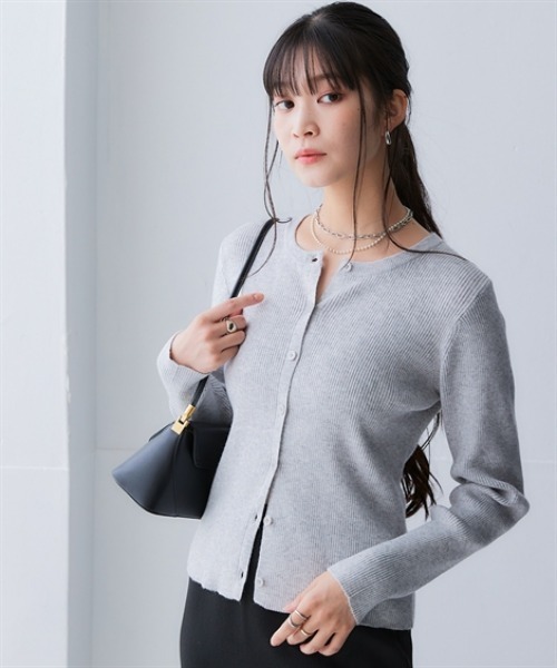 nissen（ニッセン）の「ムースタッチニット コンパクトクルーネックカーディガン（静電気防止・毛玉防止）＜大きいサイズ有＞（ニット/セーター・レディース・ライトピンク/ブラック/杢グレー/サンドベージュ・3L/LL/L/M/S）」の9枚目の写真