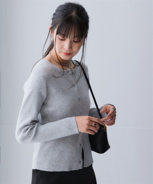 nissen（ニッセン）の「ムースタッチニット コンパクトクルーネックカーディガン（静電気防止・毛玉防止）＜大きいサイズ有＞（ニット/セーター・レディース・ライトピンク/ブラック/杢グレー/サンドベージュ・3L/LL/L/M/S）」の10枚目の写真