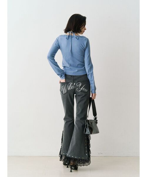 jouetie（ジュエティ）の「レースドッキングスタッズフレアデニムパンツ（デニムパンツ・レディース・ブルー/ブラック・MEDIUM/SMALL）」の8枚目の写真