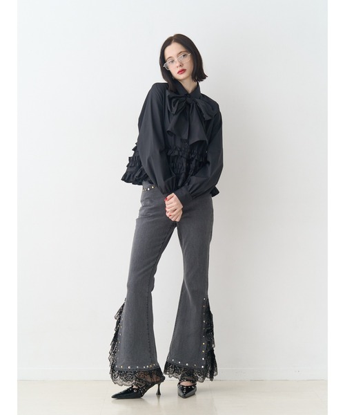 jouetie(ジュエティ)の「レースドッキングスタッズフレアデニムパンツ(デニムパンツ・レディース・ブルー/ブラック・MEDIUM/SMALL)」の22枚目の写真