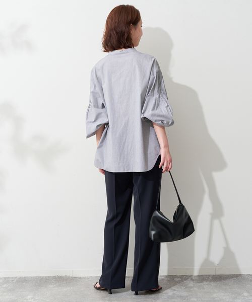SLOBE IENA（スローブイエナ）の「《WEB限定/追加》ピンタックバルーンスリーブブラウス（シャツ/ブラウス・レディース・ホワイト/ブルー/チャコールグレー・FREE）」の6枚目の写真