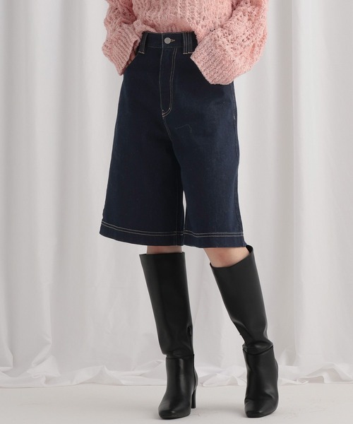 mysty woman（ミスティウーマン）の「デニムハーフパンツ　659090（デニムパンツ・レディース・ブルー/インディゴブルー・SMALL/MEDIUM）」の2枚目の写真