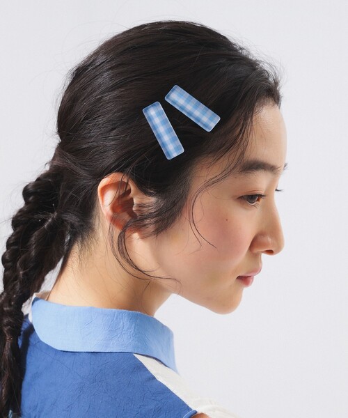 BEAMS BOY(ビームスボーイ)の「ギンガムチェック ヘアピン 2セット(ヘアピン・レディース・ブルー/レッド/ブラック・ONE SIZE)」の1枚目の写真