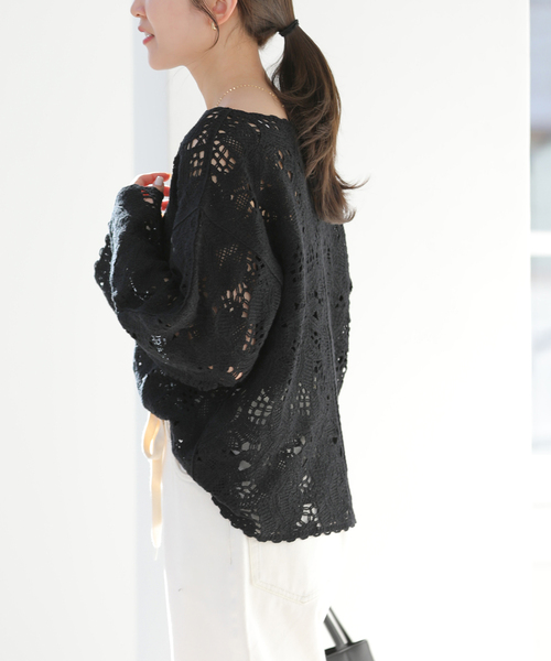 JOURNAL STANDARD relume（ジャーナルスタンダード　レリューム）の「［26SS新作］エンブロイダリークロシェレースプルオーバー（ニット/セーター・レディース・ブラック/ホワイト・FREE）」の8枚目の写真