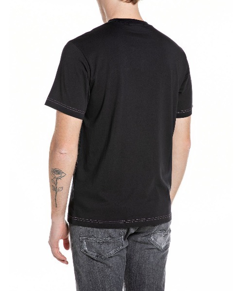 REPLAY(リプレイ)の「ヘビーコットンジャージーVENICE Tシャツ(Tシャツ/カットソー・メンズ・ブラック/ホワイト・LARGE/MEDIUM/SMALL/X-LARGE)」の4枚目の写真