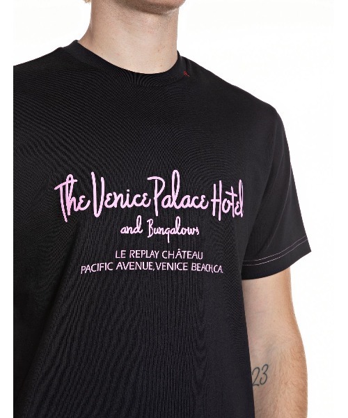 REPLAY(リプレイ)の「ヘビーコットンジャージーVENICE Tシャツ(Tシャツ/カットソー・メンズ・ブラック/ホワイト・LARGE/MEDIUM/SMALL/X-LARGE)」の5枚目の写真