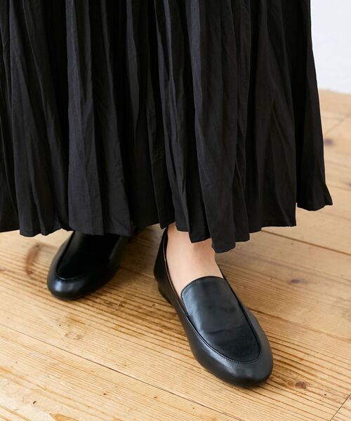 le.coeur blanc(ルクールブラン)の「le.coeur blancトラッドローファー(ローファー・レディース・ブラック・38/37)」の3枚目の写真