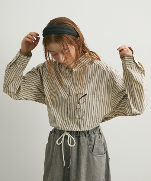 Crisp（クリスプ）の「マルチストライプオーバーシャツ（シャツ/ブラウス・レディース・ブルー/ブラウン・FREE）」の3枚目の写真