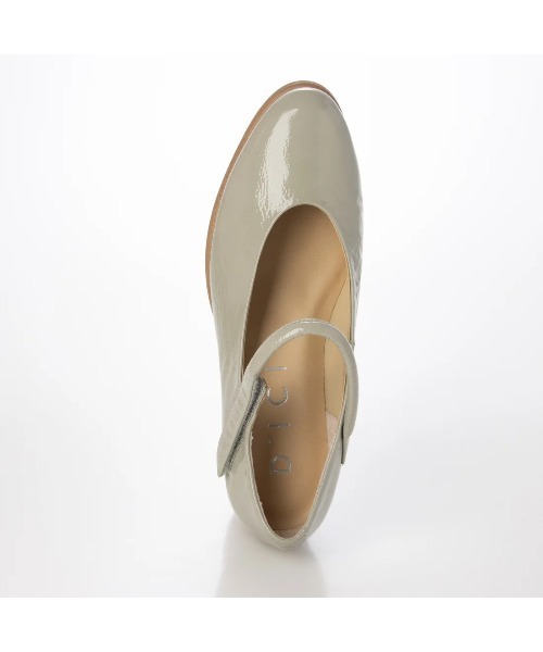 D'ICI(ディッシィ)の「ラウンドトゥストラップパンプス(パンプス・レディース・ブラック・24.5cm/24cm/23.5cm/23cm/22.5cm/22cm)」の9枚目の写真