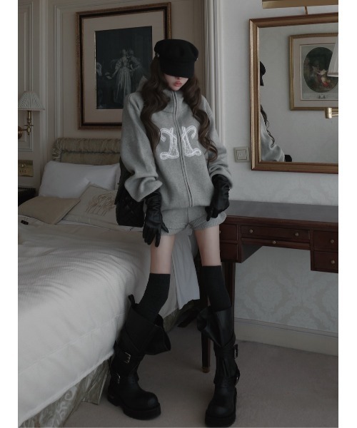 Darich（ダーリッチ）の「インフィニティロゴパンツニットセットアップ