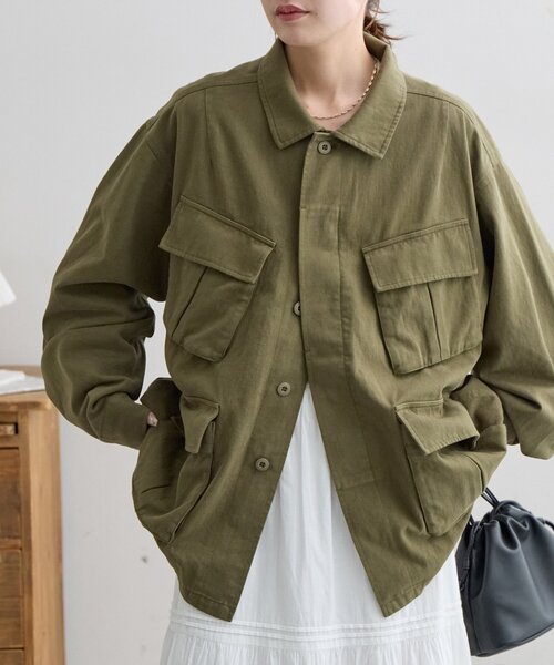 DISCOAT（ディスコート）の「【Enlude】ミリタリージャケット《ユニセックス》（ミリタリージャケット・レディース・グレイッシュベージュ/カーキ・FREE）」の20枚目の写真