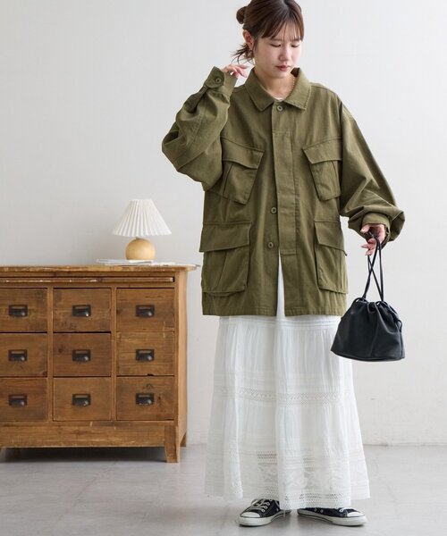 DISCOAT（ディスコート）の「【Enlude】ミリタリージャケット《ユニセックス》（ミリタリージャケット・レディース・グレイッシュベージュ/カーキ・FREE）」の16枚目の写真