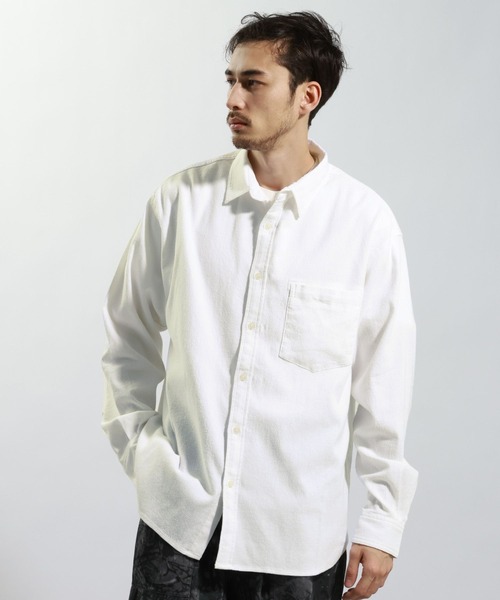 BAYFLOW（ベイフロー）の「［サングラスホルダー＆眼鏡拭き付］コットンリネンシャツ【ストレッチ】（シャツ/ブラウス・メンズ・ピンク/ホワイト/カーキ・LARGE/MEDIUM）」の2枚目の写真