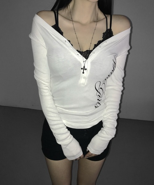 THEAIRTOWN(ジエアタウン)の「grily botton slim top(Tシャツ/カットソー・レディース・ダークグレー/ホワイト/ピンク・FREE)」の10枚目の写真