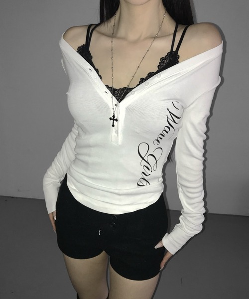 THEAIRTOWN(ジエアタウン)の「grily botton slim top(Tシャツ/カットソー・レディース・ダークグレー/ホワイト/ピンク・FREE)」の11枚目の写真