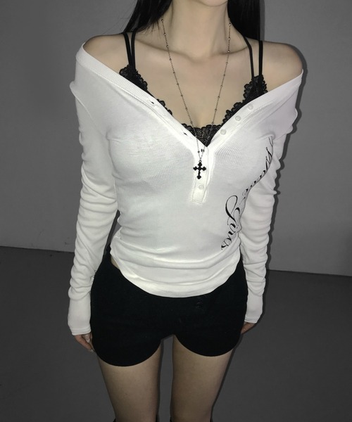 THEAIRTOWN(ジエアタウン)の「grily botton slim top(Tシャツ/カットソー・レディース・ダークグレー/ホワイト/ピンク・FREE)」の9枚目の写真
