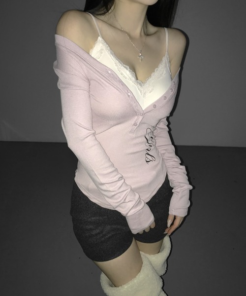 THEAIRTOWN(ジエアタウン)の「grily botton slim top(Tシャツ/カットソー・レディース・ダークグレー/ホワイト/ピンク・FREE)」の18枚目の写真