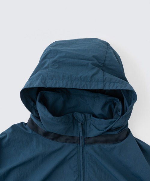 WILD THINGS（ワイルドシングス）の「ライトショートモンスターパーカー│LIGHT SHORT MONSTER PARKA（ナイロンジャケット・メンズ・ブラック/ブルー系その他/グレー系その他2・XL/L/M/S）」の7枚目の写真