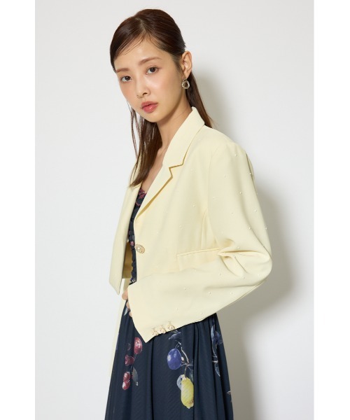 rienda（リエンダ）の「【森香澄さん着用】パール付きシングルショートテーラードジャケット 春服（テーラードジャケット・レディース・ライトイエロー/ブラック/ネイビー・SMALL/MEDIUM）」の6枚目の写真
