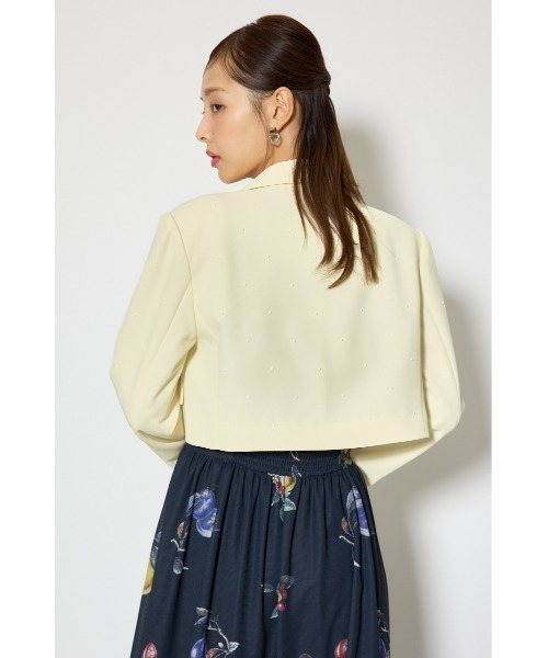 rienda（リエンダ）の「【森香澄さん着用】パール付きシングルショートテーラードジャケット 春服（テーラードジャケット・レディース・ライトイエロー/ブラック/ネイビー・SMALL/MEDIUM）」の7枚目の写真