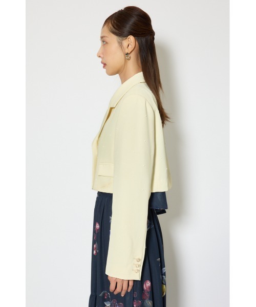 rienda（リエンダ）の「【森香澄さん着用】パール付きシングルショートテーラードジャケット 春服（テーラードジャケット・レディース・ライトイエロー/ブラック/ネイビー・SMALL/MEDIUM）」の9枚目の写真