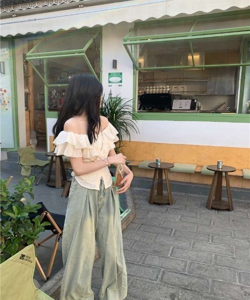 Ritzy(リッツィー)の「オフショルダーフリルブラウス(シャツ/ブラウス・レディース・ベージュ・M)」の17枚目の写真