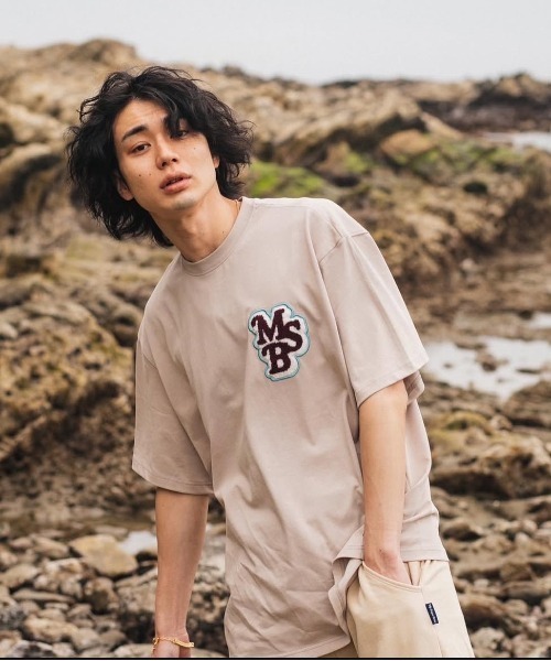 My sugar Babe(マイシュガーベイブ)の「Wappen og logo tee(Tシャツ/カットソー・メンズ・ブルー/ブラック×パープル/アイボリー/レッド/ピンク/ホワイト/イエロー/ベージュ・LARGE/X-LARGE/MEDIUM)」の5枚目の写真