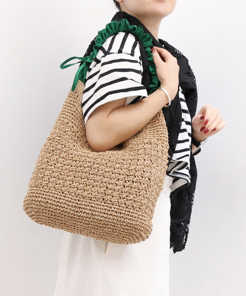 cache cache(カシュ カシュ)の「カシュカシュ cachecache / ドロストフリルハンドル地柄編みトート カゴバッグ(かごバッグ・レディース・グレー/ブラック/ブラウン/グリーン/ベージュ系その他・FREE)」の12枚目の写真