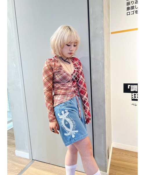 Desigual（デシグアル）の「ピンクマルチトーンチェック×フロントドローストリングギャザー長袖Vネックトップス（Tシャツ/カットソー・レディース・レッド・XL/L/M/S/XS）」の11枚目の写真