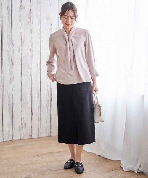IKKA LOUNGE（イッカラウンジ）の「3WAYボウタイ付きブラウス（シャツ/ブラウス・レディース・オフホワイト/グレイッシュベージュ/ミント・M/L/S）」の17枚目の写真