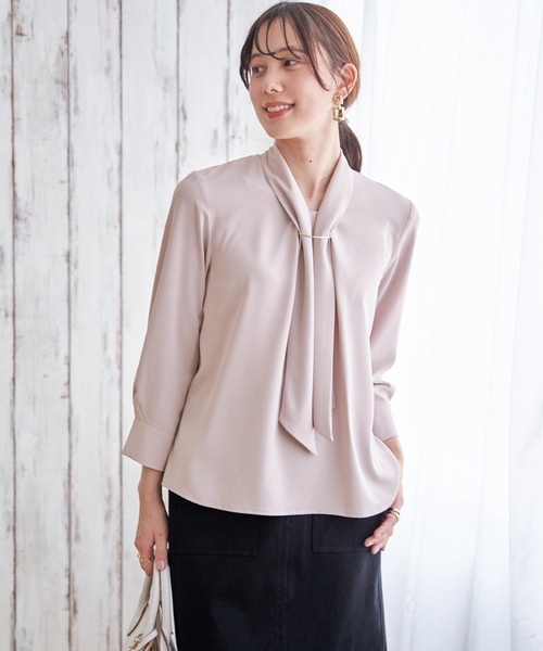 IKKA LOUNGE（イッカラウンジ）の「3WAYボウタイ付きブラウス（シャツ/ブラウス・レディース・オフホワイト/グレイッシュベージュ/ミント・M/L/S）」の5枚目の写真