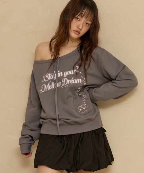 WaiKei(ワイケイ)の「Wai Kei/スウェットオフショルダー(スウェット・レディース・ライトグレー/チャコールグレー・FREE)」の16枚目の写真