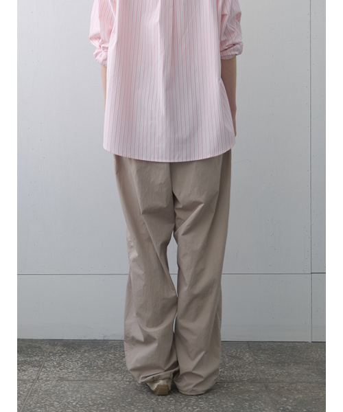 Kijun（キジュン）の「Airy Parachute Pants Sand（スウェットパンツ・レディース・その他・SMALL/MEDIUM）」の3枚目の写真