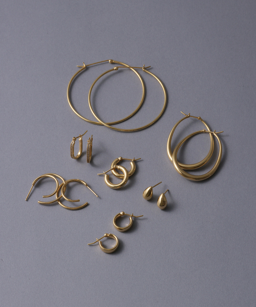 Lilas(リラ)の「《WEB限定》【SAMH by LILAS】ダブルフープピアスK18GP(両耳)(ピアス(両耳用)・レディース・ゴールド・FREE)」の6枚目の写真
